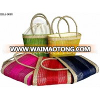 Unique supplier of colorful sea grass bags (july@etopvietnam.com)